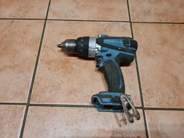 Drill makita