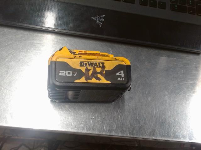 Battery dewalt 4.0ah 20v max used