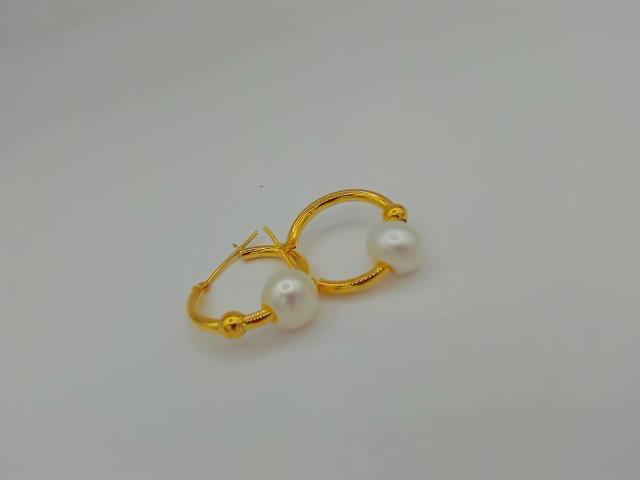 BOUCLES D OREILLES EN OR 14K