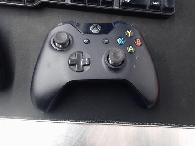 Manette pour xbox one noir