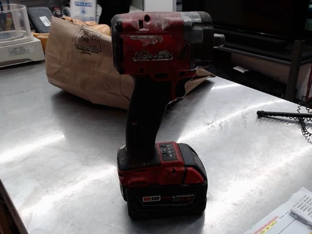 Impact driver with battery