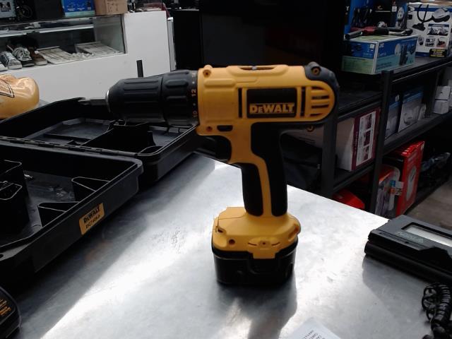 Drill dewalt avec batterie