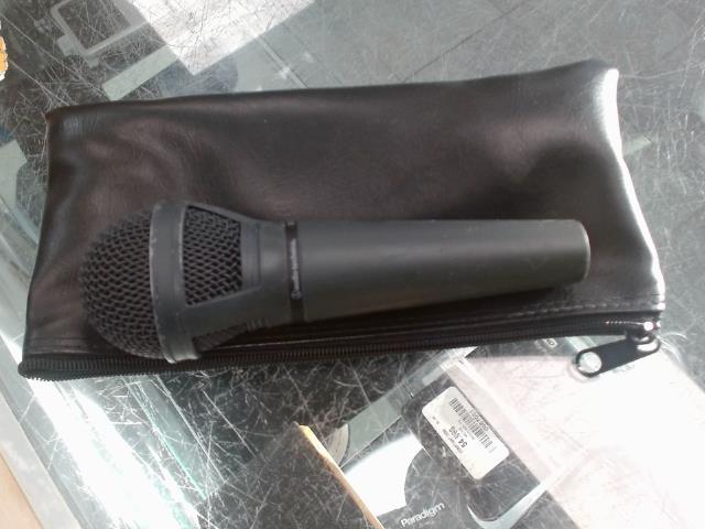 Microphone avec acc