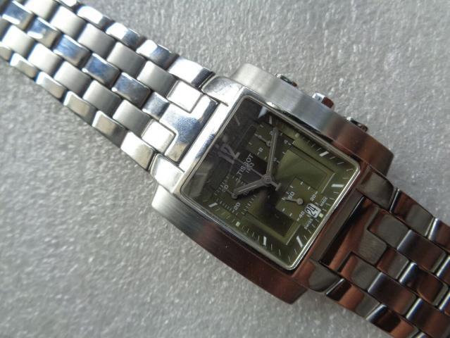 Montre tissot stainless fond vert