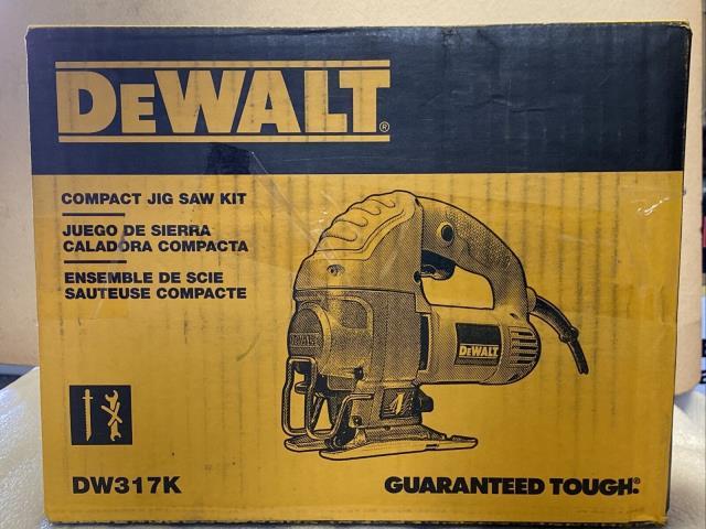 Heavy-duty compact jig saw dewalt in box