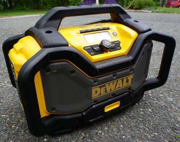 Radio dewalt souvent apporte