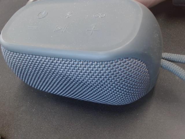 Small bluetooth speaker