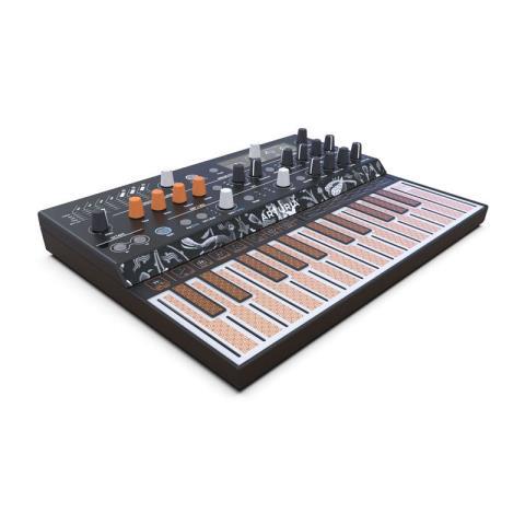 Hybrid synthesizer arturia microfreak