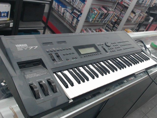 Yamaha music synthezer