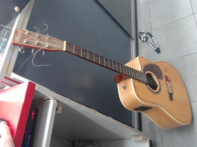 Guitare accoustique norman est 1972qc/ca