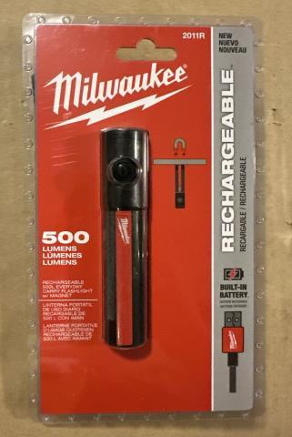 Milwaukee 500 lumens carry flashlight