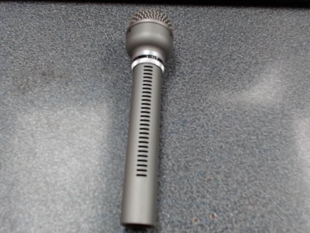 Microphone style vntage sans cable *****