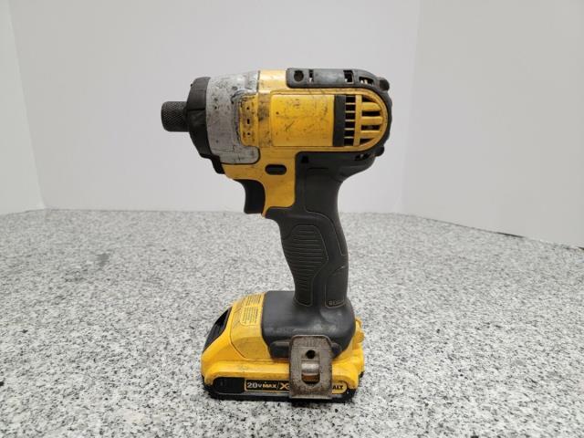 Impact dewalt dcf885