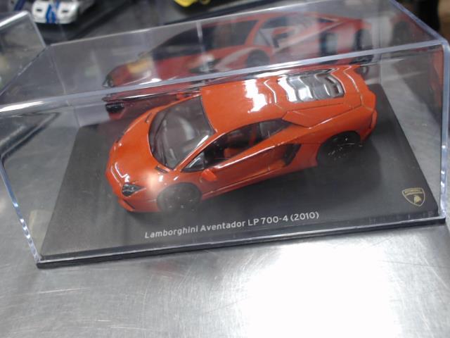 1/43 lamborghini aventador lp700-4 2010