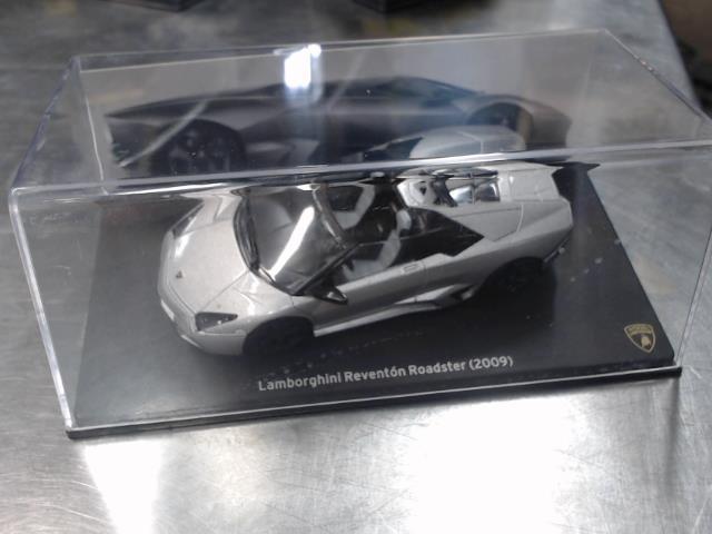 1/43 lamborghini reventon roadster 2009