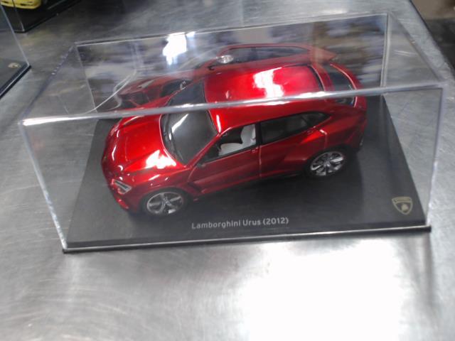 1/43 lamborghini urus 2012