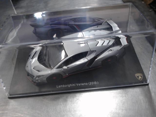 1/43 lamborghini veneno 2013