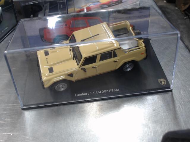 1/43 lamborghini lm 002 1986