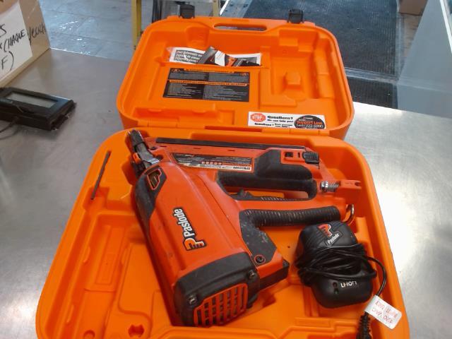 Framing nailer paslode avec batt+charg