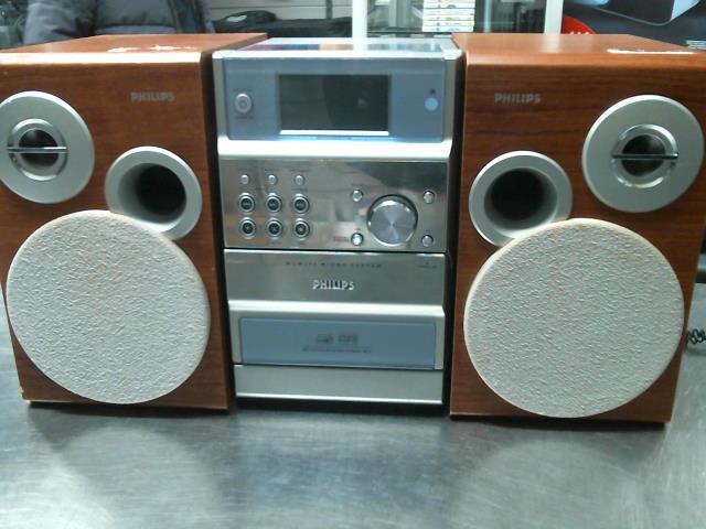 System cd radio avec 2 haut parleur ht i