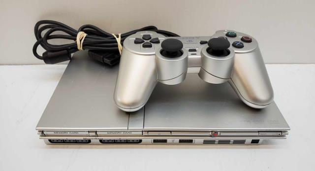 Playstation 2 gris