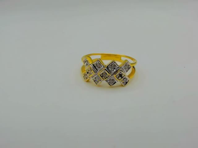 BAGUE EN OR 10KT DIAM 