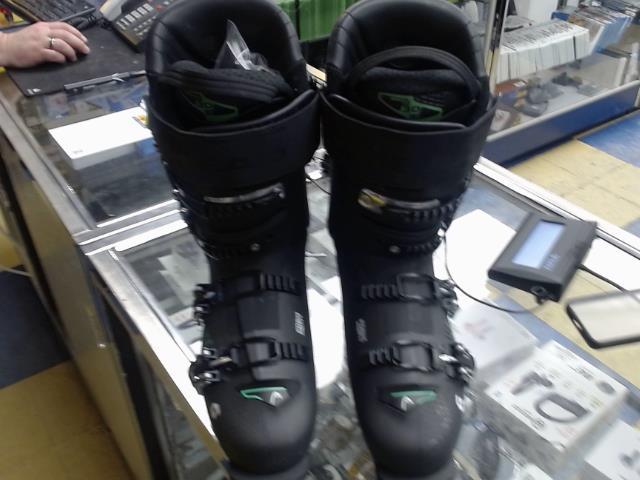 Head skii boots 27.5 almost new '