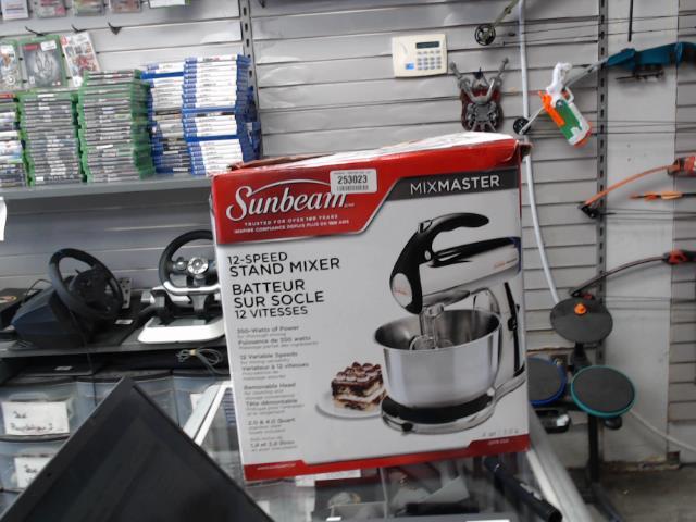 12-speed stand mixer en boite