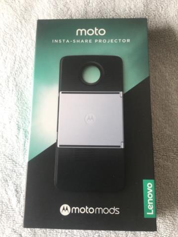 Moto insta-share projector