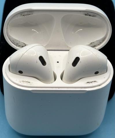 Apple airpods 2nd gen used 'bon etat'