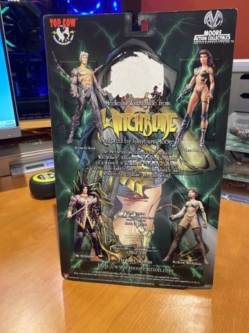 Witchblade cm8011 6'' collectible