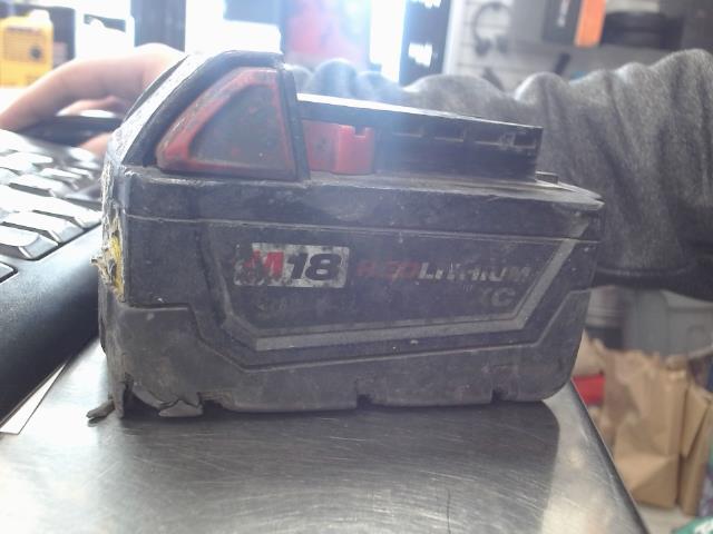 Battery 3ah 18v milwaukee m18