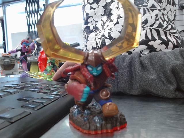 Figurine skylanders trap team head rush