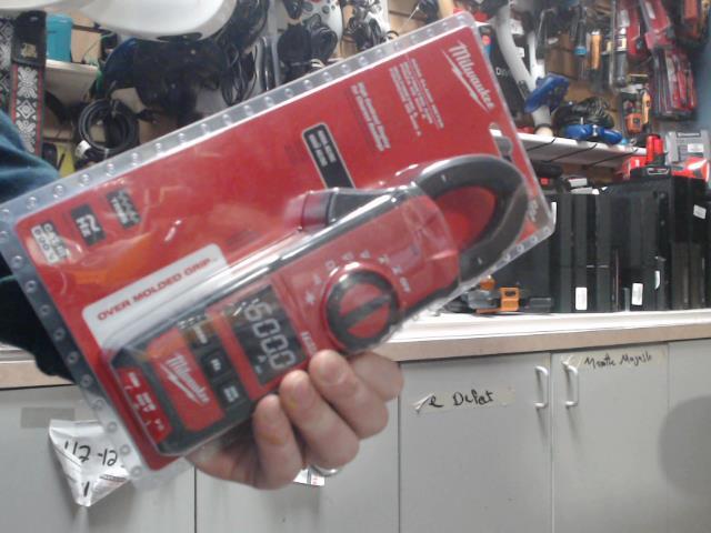 Clamp meter 600a ac/dc