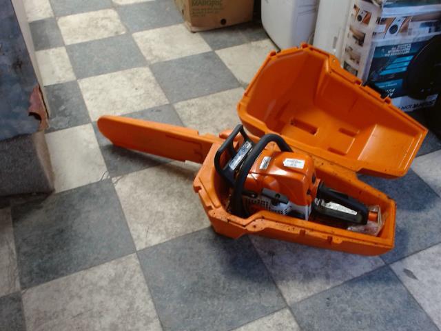 Chainsaw +case (acheter ici)