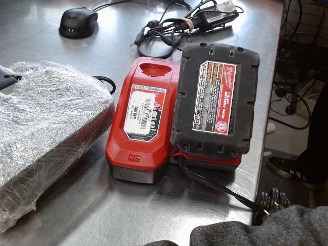 Charger milwaukee m12 m18 +bat 18v 1.5ah