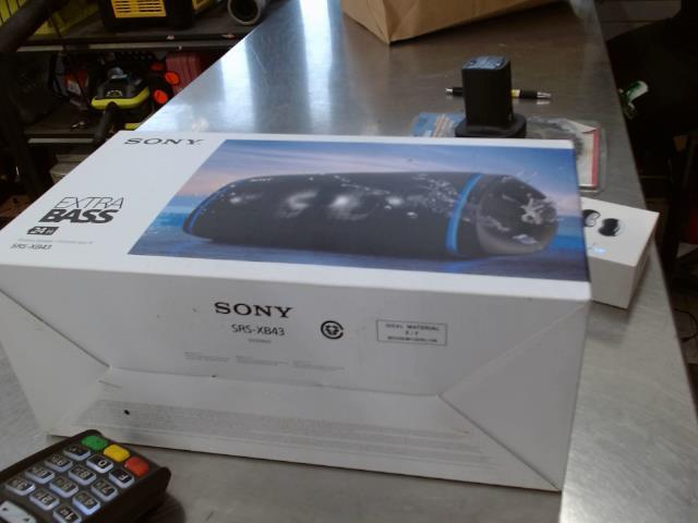 Speaker bluetooth +boite sony