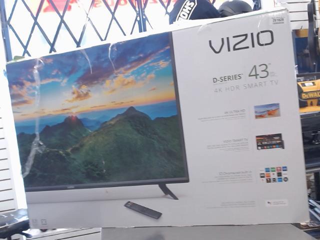 Tv 43inch smart with box et telecommande