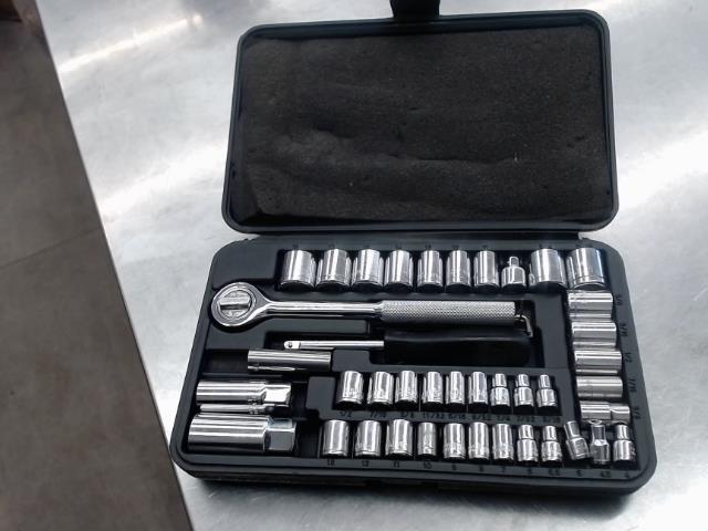 Wrench set chrome no name full set