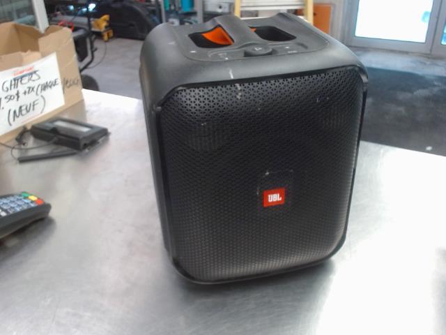 Speaker bluetooth