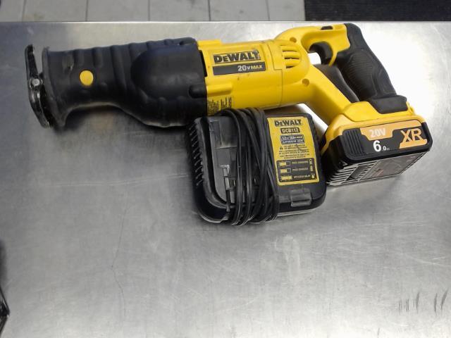 Scie va et vient dewalt + bat + chargeur