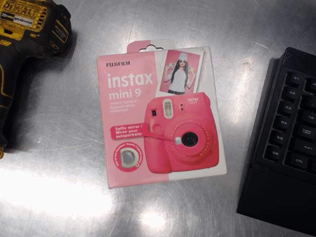 Appareil photo instantat instax mini 9