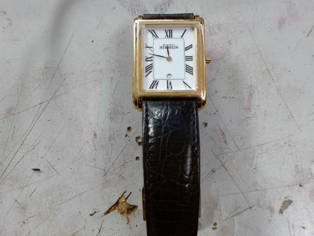 Montre vintage plate gold