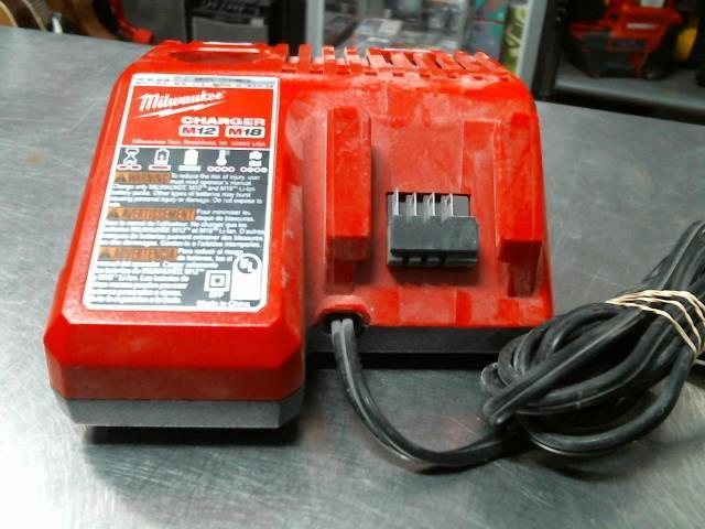 Chargeur a batterie milwaukee m18