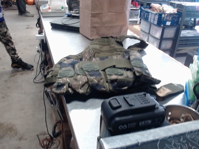 Green camo paintabll tac vest