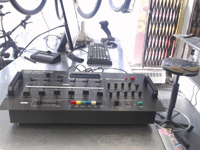 Stereo equalizer mixer