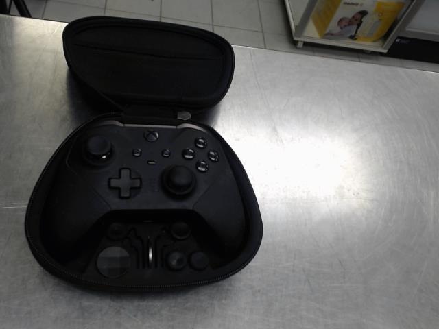 Manette serie elite 2 noir + case