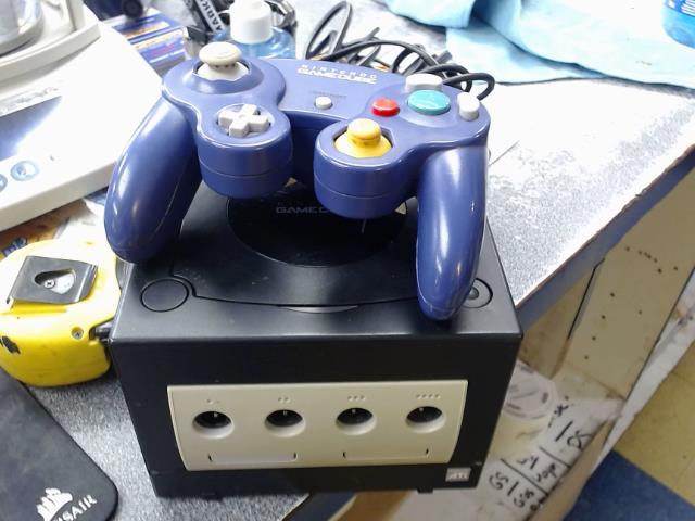 Gamecube avec fils et manette