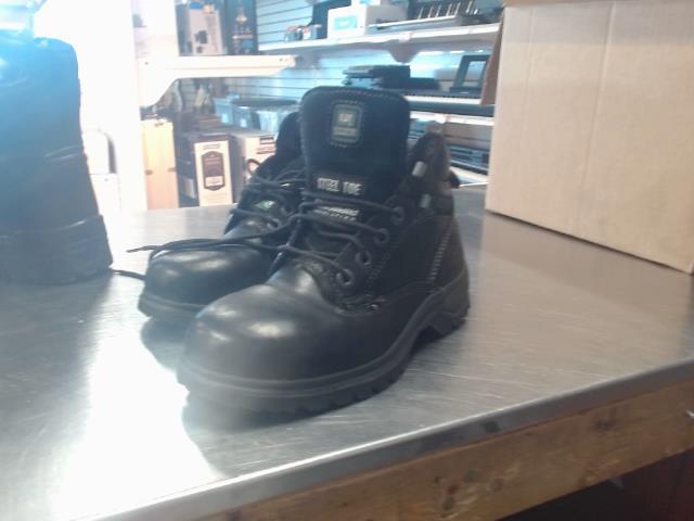 Chaussaure steel toe taille 7 us