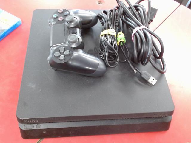 Console ps4 slim 1tb + fils